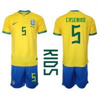 Dětský Fotbalový dres Brazílie Casemiro #5 MS 2022 Domácí Krátký Rukáv (+ trenýrky)